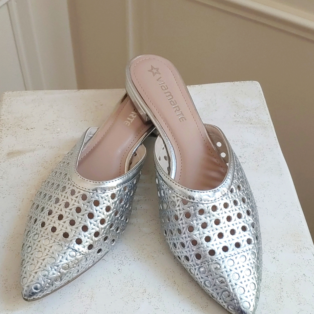 Women sandals